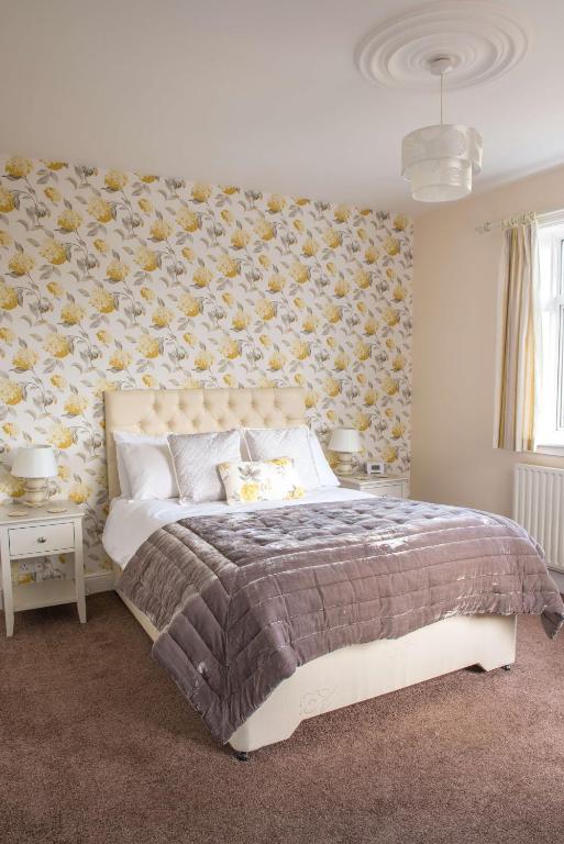 Harwood House B&B Great Dunmow Exteriör bild